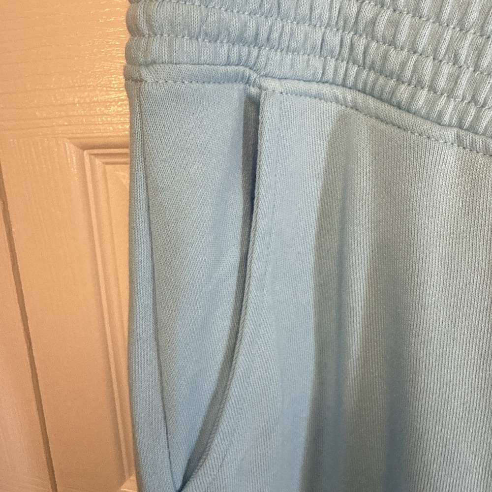 Mono B Women's Medium Light Blue ‎ Swoop Waist High Waisted with Pockets NWT - Picture 3 of 8